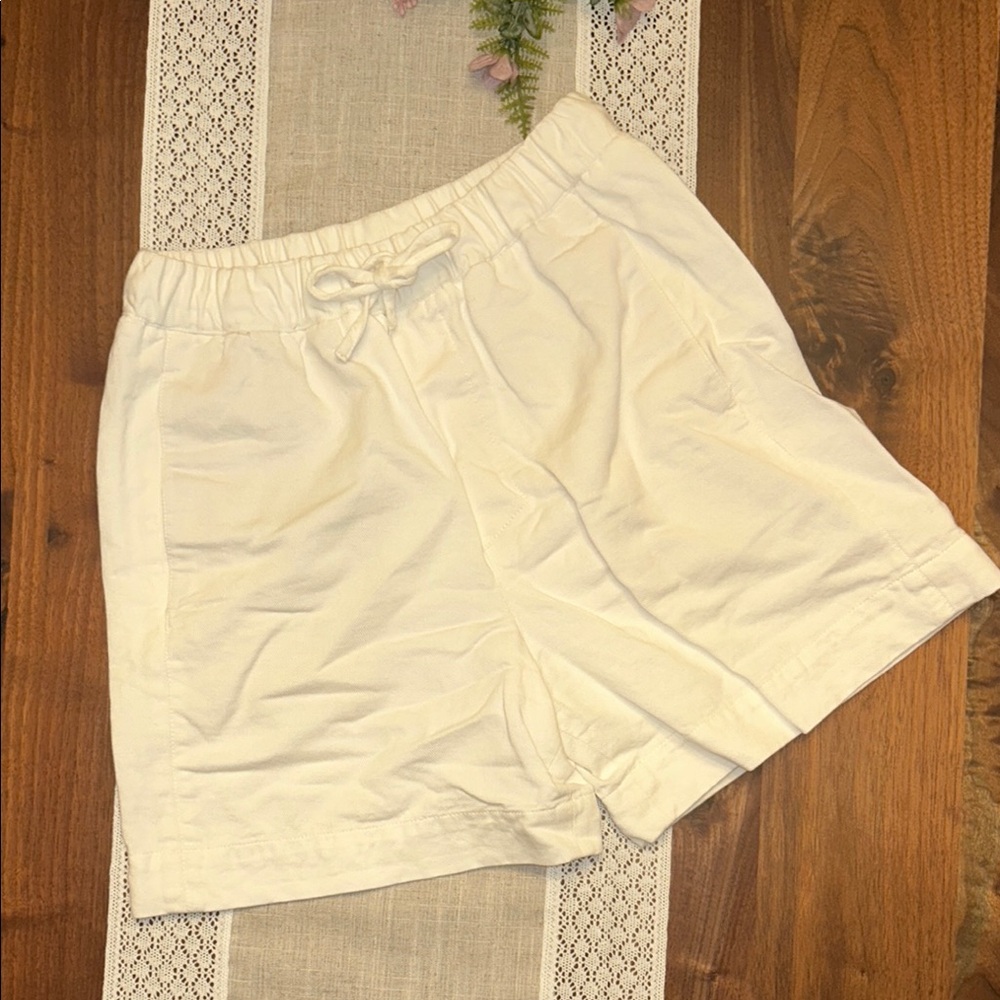 Casual Cream Shorts
